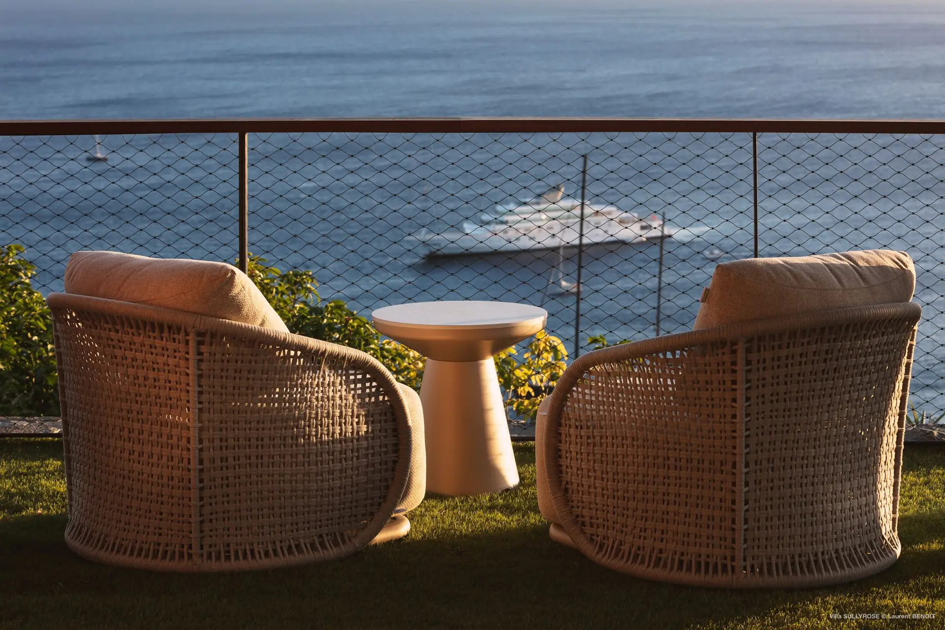 Maison Sully Rose garden lounge overlooking the sea